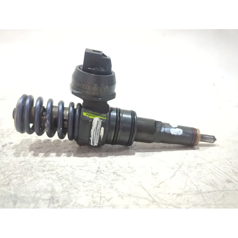 Recambio de inyector para volkswagen golf v (1k1) 1.9 tdi 4motion referencia OEM IAM 0414720215  