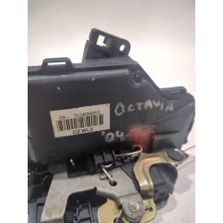 Recambio de cerradura puerta trasera izquierda para skoda octavia berlina (1z3)(2004) 2.0 tdi referencia OEM IAM 7L0839015  