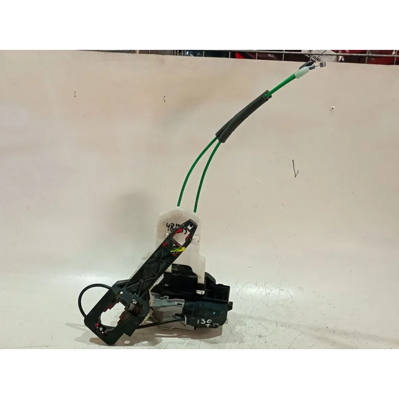 Recambio de cerradura puerta trasera derecha para hyundai i30 (gd) 1.4 crdi referencia OEM IAM A045035  