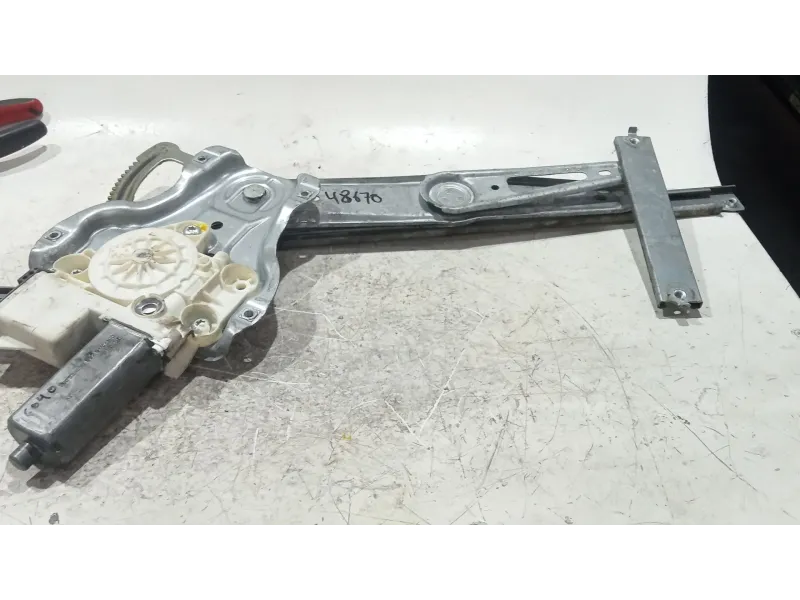 Recambio de mecanismo elevalunas trasero derecho para toyota avensis (_t25_) 2.0 d-4d (cdt250_) referencia OEM IAM 992045100  
