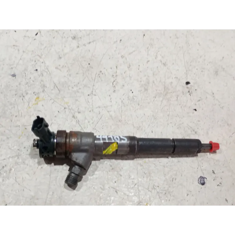 Recambio de inyector para dacia dokker 1.5 dci referencia OEM IAM 0445110485  