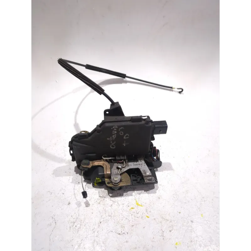 Recambio de cerradura puerta trasera derecha para skoda octavia berlina (1u2)(1997) 1.9 tdi referencia OEM IAM B4839016A  