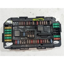 CAJA FUSIBLES/RELE 6114938906801 