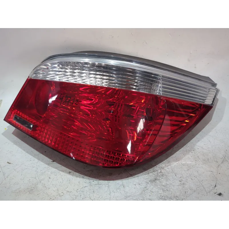 Recambio de piloto trasero derecho para bmw 5 (e60) 520 d referencia OEM IAM 7165738  