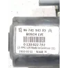 Recambio de mando elevalunas delantero derecho para peugeot 208 1.6 hdi referencia OEM IAM 9674254380  