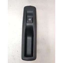 BOTONERA PUERTA TRASERA IZQUIERDA 829500004R 