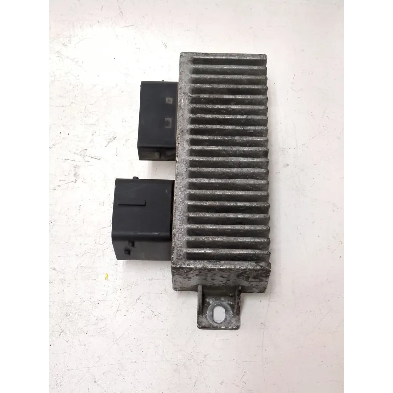 Recambio de caja precalentamiento para renault scénic iii (jz0/1_) 1.6 dci (jz00, jz12) referencia OEM IAM 8200558438A  