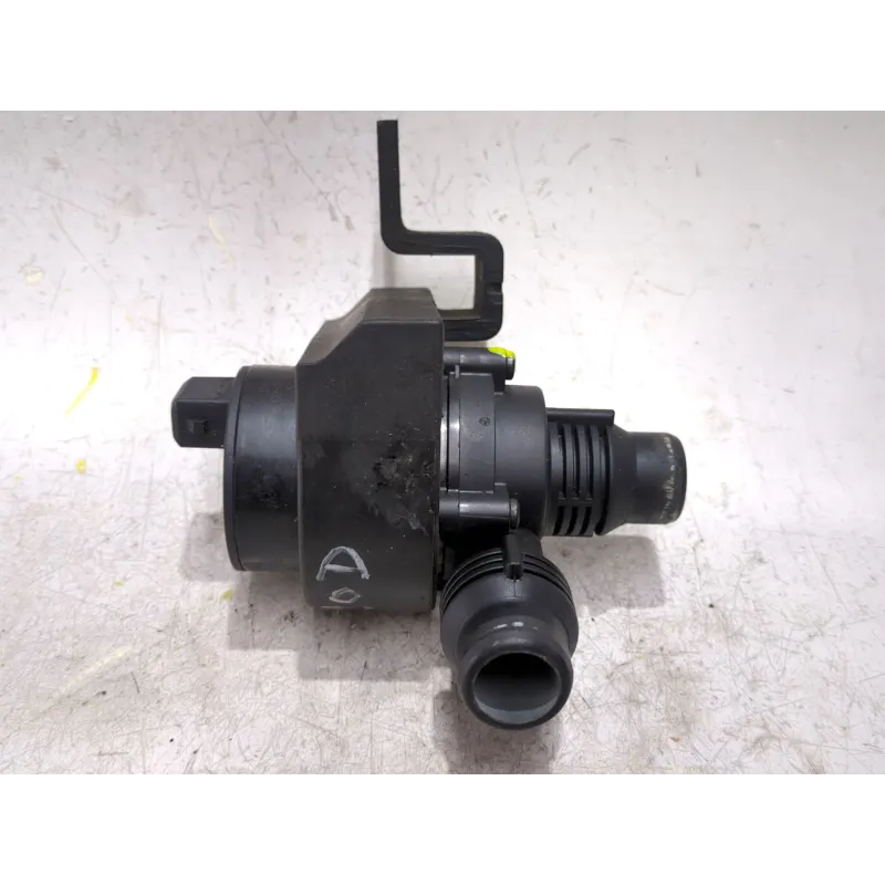 Recambio de bomba agua para bmw 1 (e81) 118 d referencia OEM IAM 6421691770005  