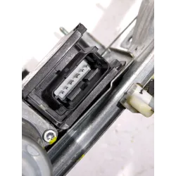 Recambio de elevalunas delantero izquierdo para peugeot 208 1.6 hdi referencia OEM IAM 9806081880  