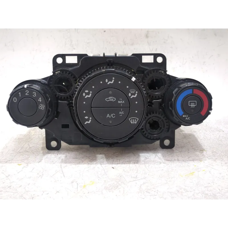 Recambio de mando climatizador para ford fiesta vi (cb1, ccn) 1.5 tdci referencia OEM IAM 8A6118549  