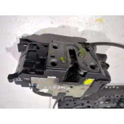 Recambio de cerradura puerta delantera izquierda para renault megane iii fastback 1.6 16v referencia OEM IAM   