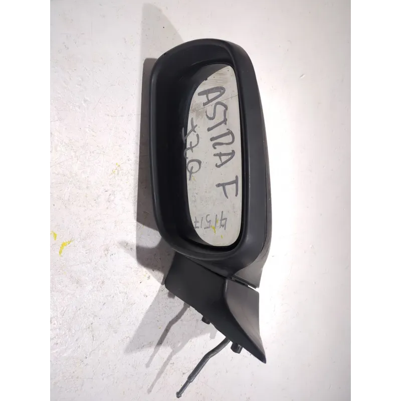 Recambio de retrovisor izquierdo para opel astra f berlina (1991) 1.7 td referencia OEM IAM E9014195  