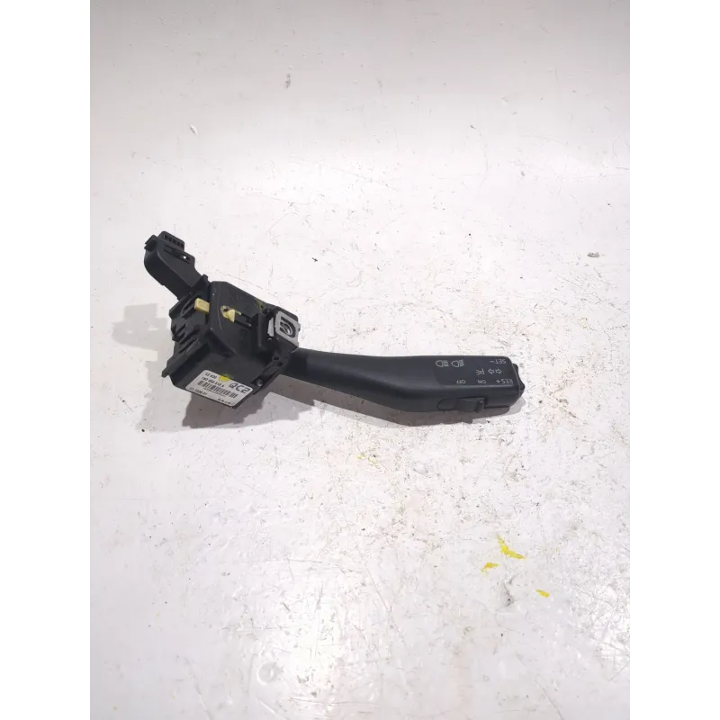 Recambio de mando luces para seat altea (5p1) 1.6 referencia OEM IAM 1K0953513A  