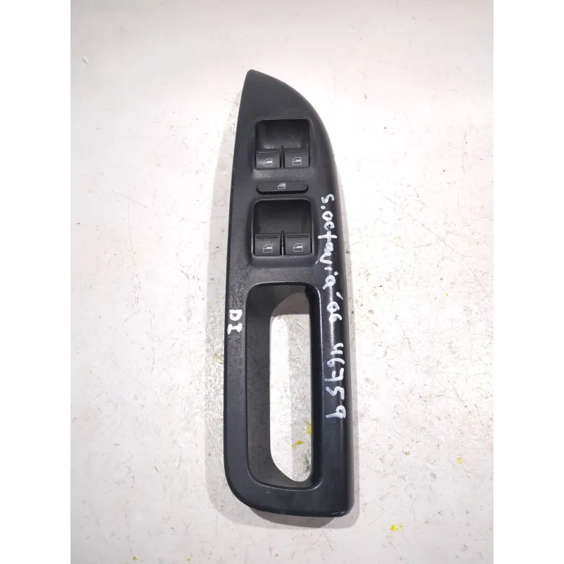 Recambio de mando elevalunas delantero izquierdo para skoda octavia ii (1z3) 1.9 tdi referencia OEM IAM 1Z1867171  
