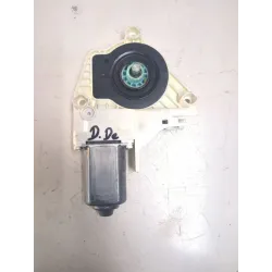 MOTOR ELEVALUNAS DELANTERO DERECHO 8K0959802B 