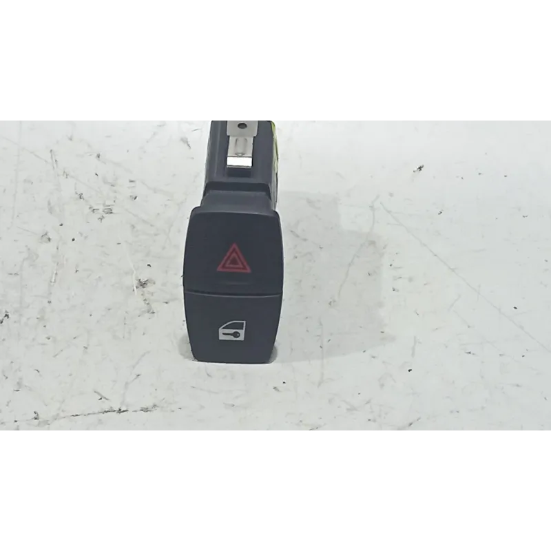 Recambio de boton emergencia para bmw 4 gran coupe (f36) 420 d referencia OEM IAM 9231786  
