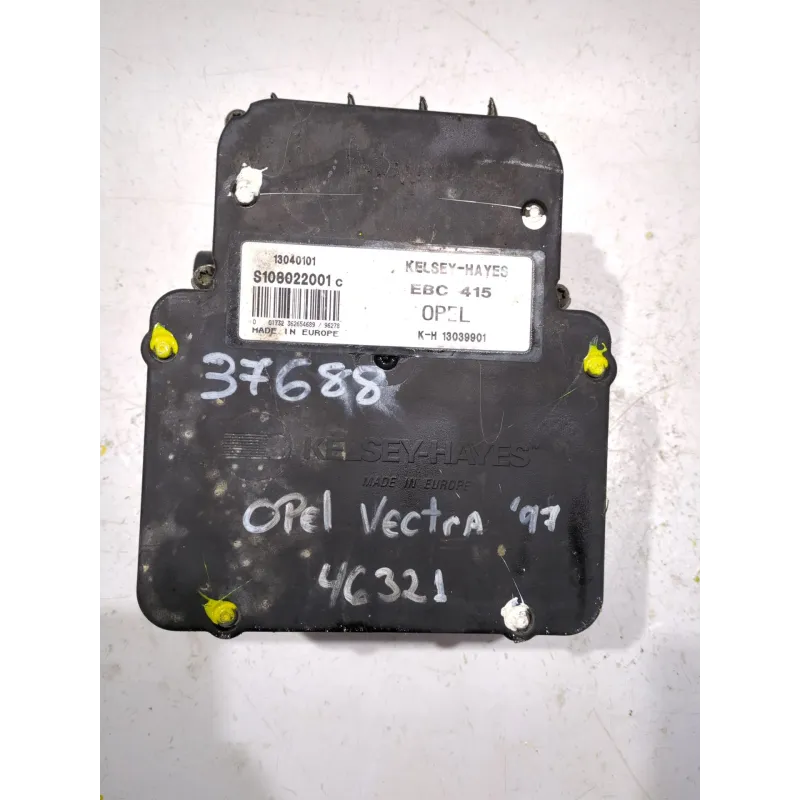 Recambio de abs para opel vectra b berlina (1995) 1.8 i 16v referencia OEM IAM 13040101  