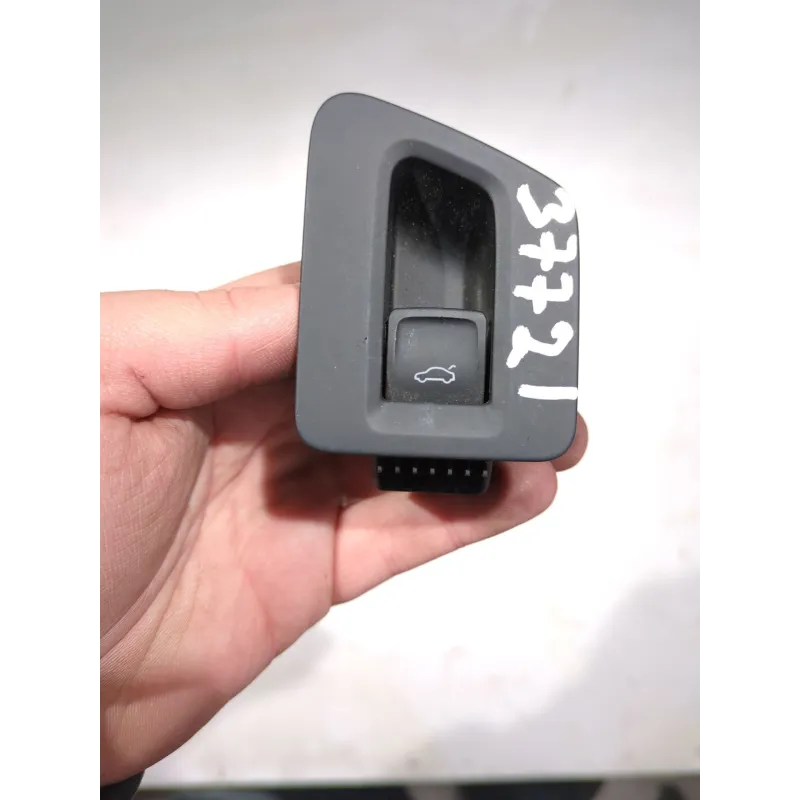 Recambio de boton elevalunas derecho para volkswagen passat b8 variant (3g5, cb5) 2.0 tdi referencia OEM IAM 3G1867425  