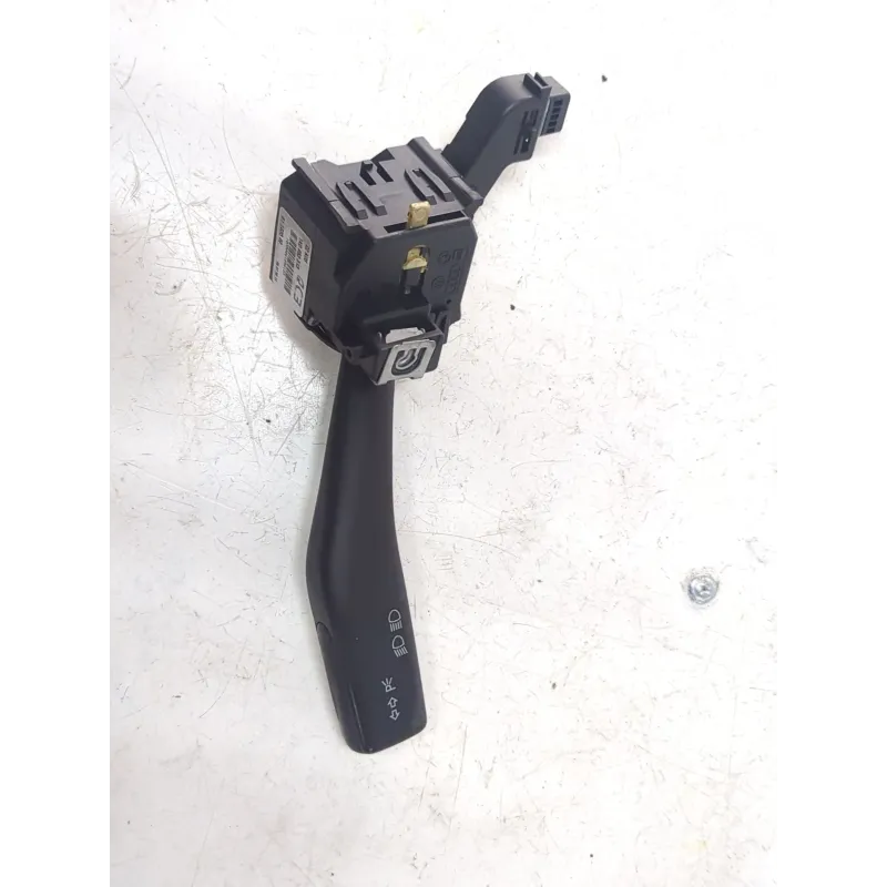 Recambio de mando luces para volkswagen golf v (1k1) 1.9 tdi referencia OEM IAM 1K0953513  