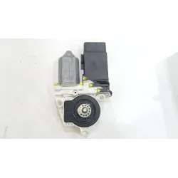 Recambio de motor elevalunas delantero izquierdo para volkswagen golf iv (1j1) 1.9 tdi referencia OEM IAM 9776101430202  