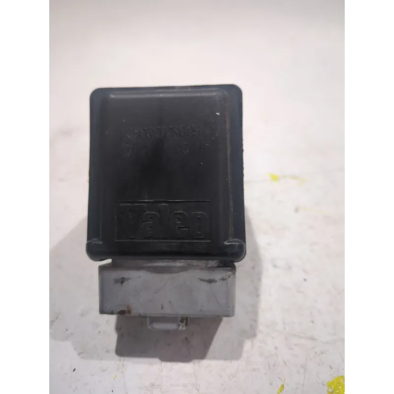 Recambio de modulo electronico para renault megan scenic jm 1.5 d 100 cv referencia OEM IAM E0160400  