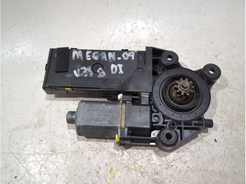 Recambio de motor elevalunas delantero izquierdo para renault megane iii sport tourer (2009) 1.6 bose edition [1,6 ltr. - 96 kw 