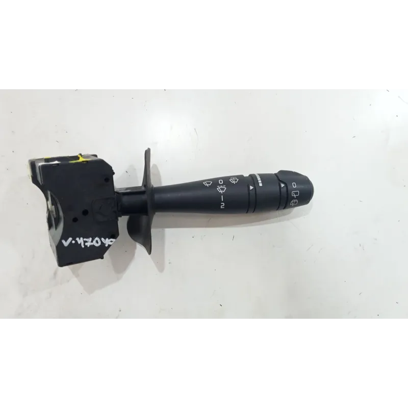 Recambio de mando limpiaparabrisas para renault clio ii (xbo) 16v referencia OEM IAM VALEO6164  