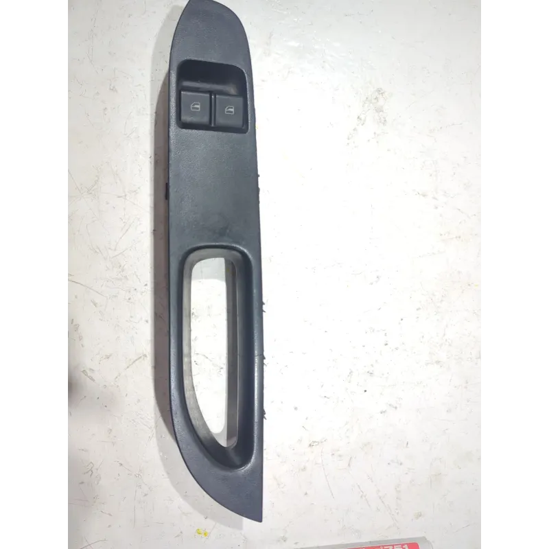 Recambio de boton elevalunas izquierdo para seat ibiza iii (6l1) 1.9 sdi referencia OEM IAM 6L1867171  
