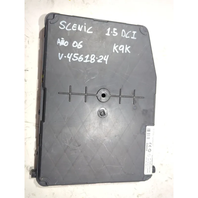 Recambio de uch para renault megane scénic dci referencia OEM IAM 8200606826  