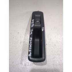 MANDO ELEVALUNAS TRASERO DERECHO 829500004R 