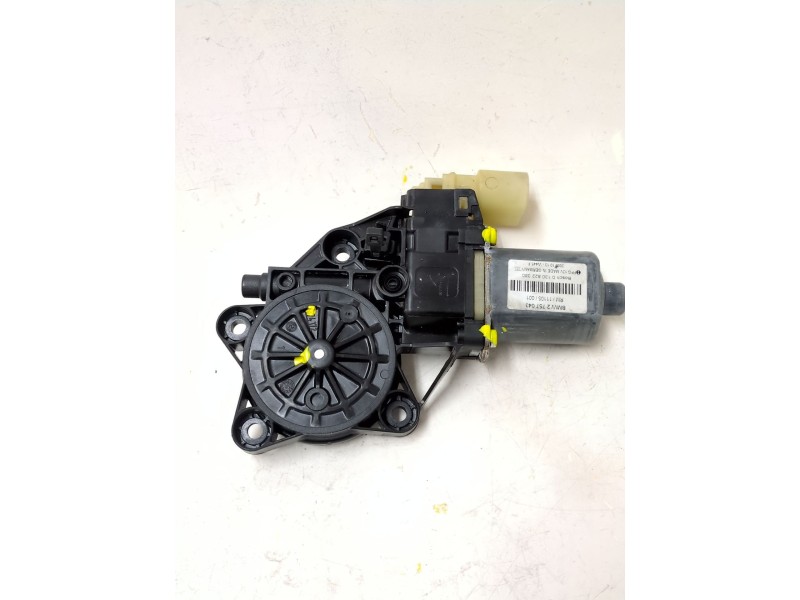 Recambio de motor elevalunas delantero izquierdo para mini mini (f56) cooper d referencia OEM IAM BMW2757043 0130822380  