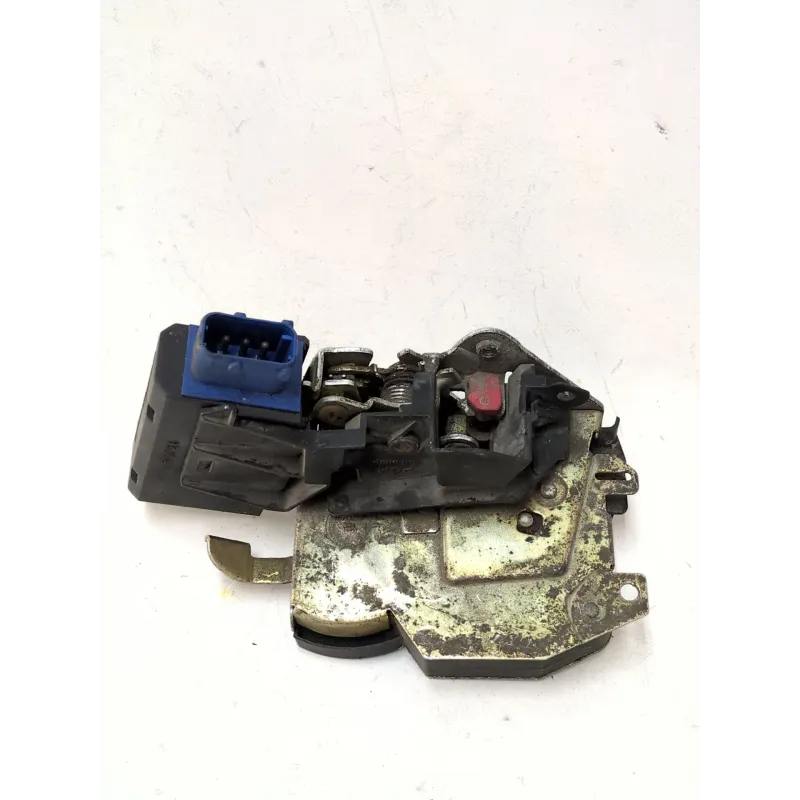 Recambio de cerradura puerta trasera derecha para bmw 3 (e36) 320 i referencia OEM IAM 67111387607141306  