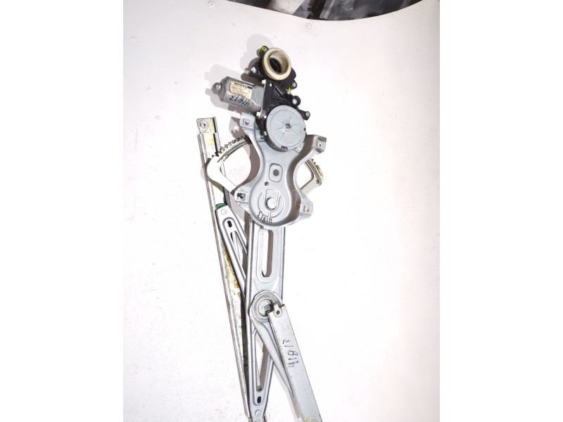 Recambio de mecanismo elevalunas trasero derecho para toyota avensis (_t25_) 2.0 d-4d (cdt250_) referencia OEM IAM 961919101  