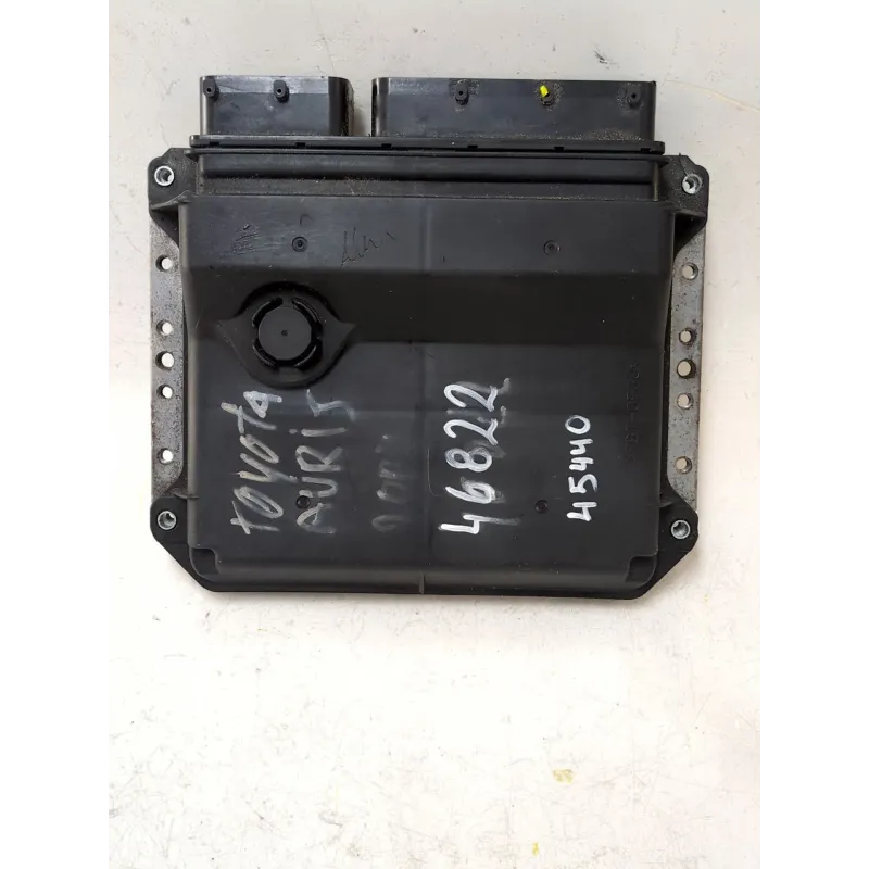 Recambio de centralita inyeccion para toyota auris (_e18_) 2.0 d-4d (ade186_) referencia OEM IAM 30245400  