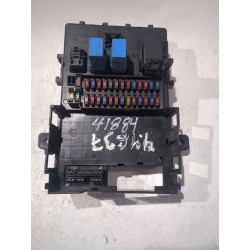 CAJA RELES / FUSIBLES 
