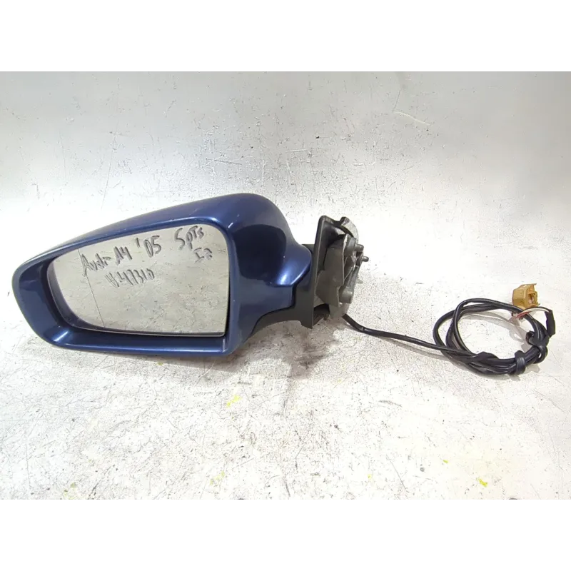 Recambio de retrovisor izquierdo para audi a4 b7 (8ec) 2.0 tdi 16v referencia OEM IAM E1010681  