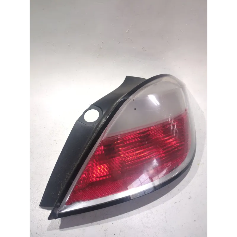 Recambio de piloto trasero derecho para opel astra h (a04) 1.7 cdti (l48) referencia OEM IAM 24451837  