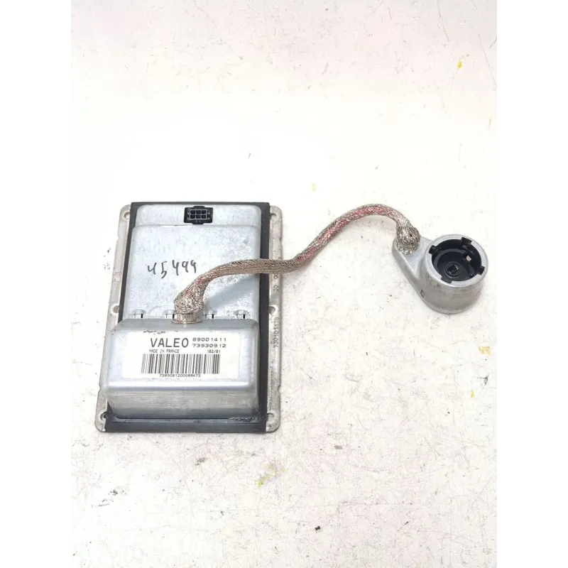 Recambio de centralita xenon para audi a4 b6 (8e2) 2.5 tdi quattro referencia OEM IAM 73930912  