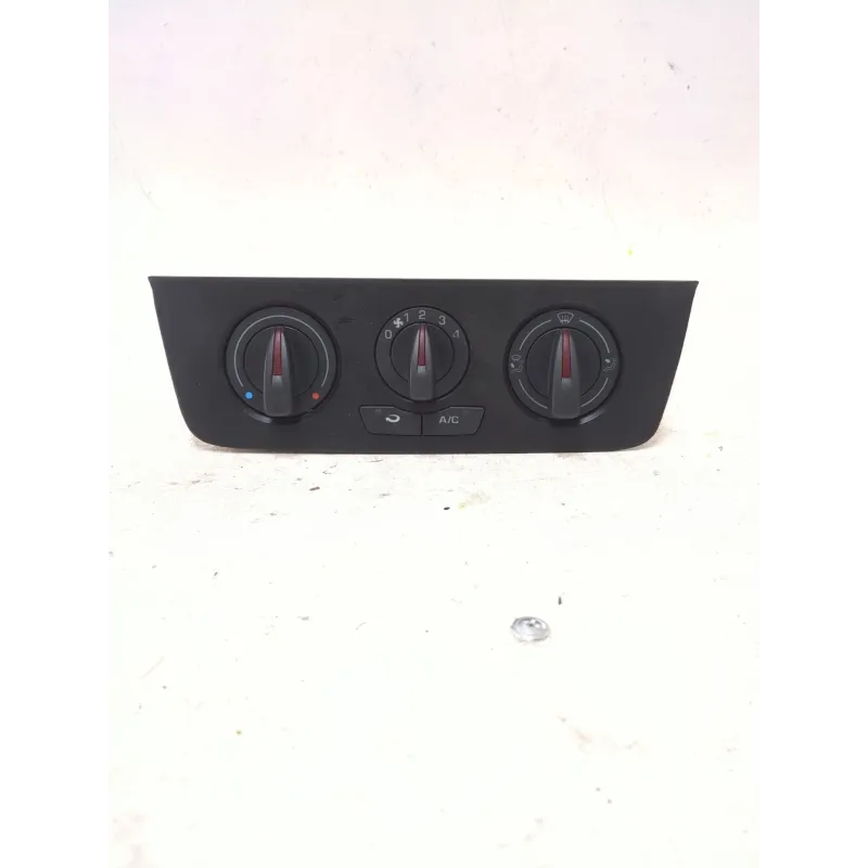 Recambio de mando climatizador para seat ibiza iv st (6j8, 6p8) 1.6 tdi referencia OEM IAM 6J0820045B  