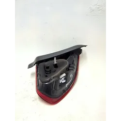 Recambio de piloto porton trasero derecho para peugeot 2008 allure blue-hdi fap] referencia OEM IAM 9814855480  
