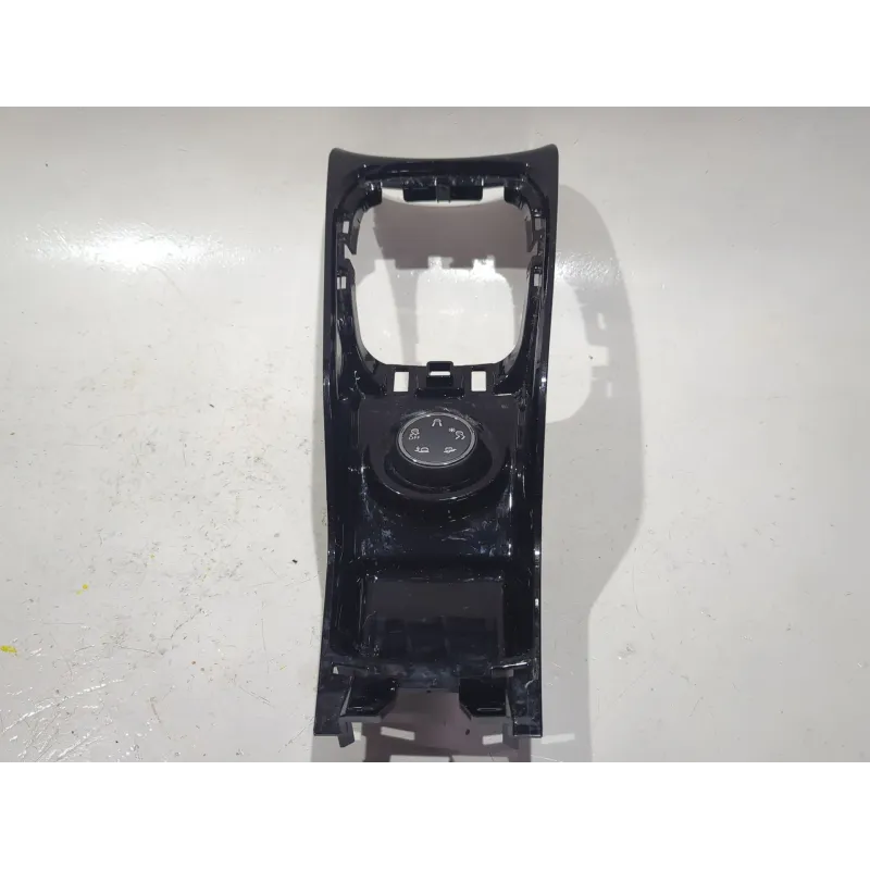 Recambio de mando multifuncion para peugeot 2008 allure blue-hdi fap] referencia OEM IAM 96784282ZD  