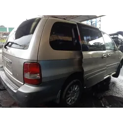 kia carnival ii (gq) del año 2002