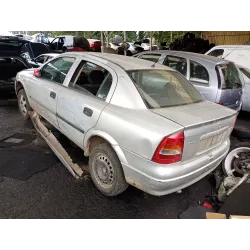 opel astra g hatchback (t98) del año 1999