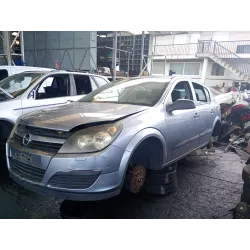 opel astra h (a04) del año 2004