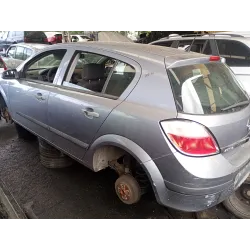 opel astra h (a04) del año 2004