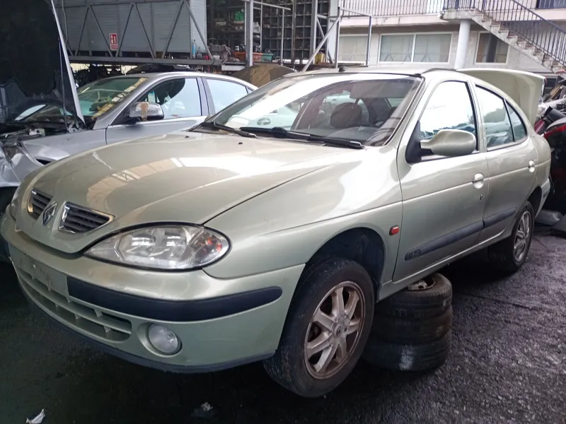 renault megane i classic (la0/1_) del año 2001