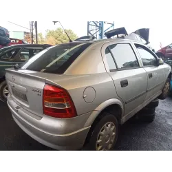 opel astra g berlina (1998) del año 1999