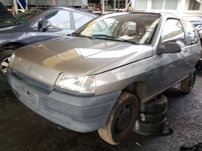 renault clio i (b/c57_, 5/357_) del año 1991