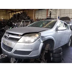 opel astra h (a04) del año 2004