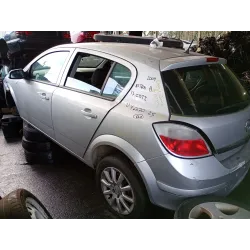opel astra h (a04) del año 2004